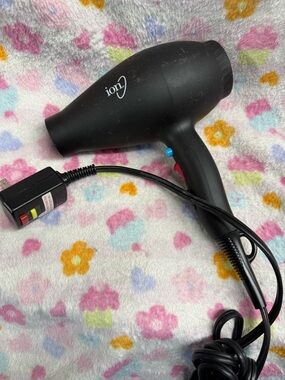 Ion Black Compact Hair Dryer with Ionic Technology